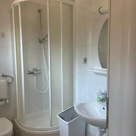 Toni 펜션 트로기르